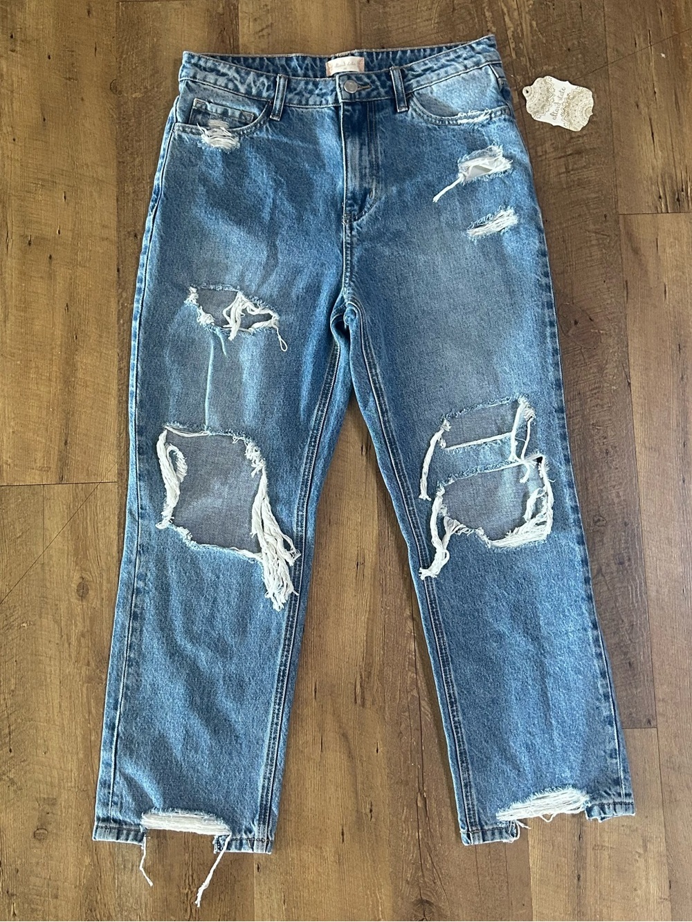 Altar’d State High Rise Distressed Cropped Jeans Size 29 NWT Raw Hem Trendy